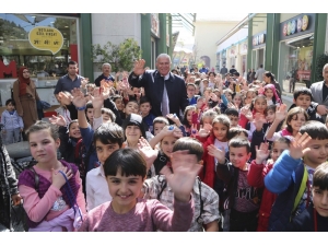 Dalamalı Çocukların Yüzü Başkan Atay İle Güldü