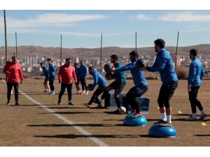 Nevşehir Belediyespor, Gölcükspor Hazırlıklarını Sürdürüyor