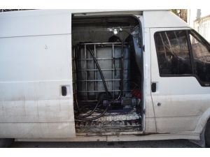 Minibüsü Mobil Kaçak Akaryakıt İstasyonu Yapmışlar