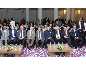 Erü Tarafından Uluslararası Diş Hekimliği Kongresi Düzenlendi