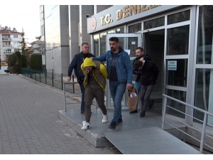 Annesinin Emekli Maaşını Çeken Kadını Sokakta Gasp Eden Zanlılar Tutuklandı