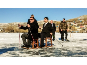 Donan Çıldır Gölü’nde Kar Bisikleti Ve Kızak Keyfi