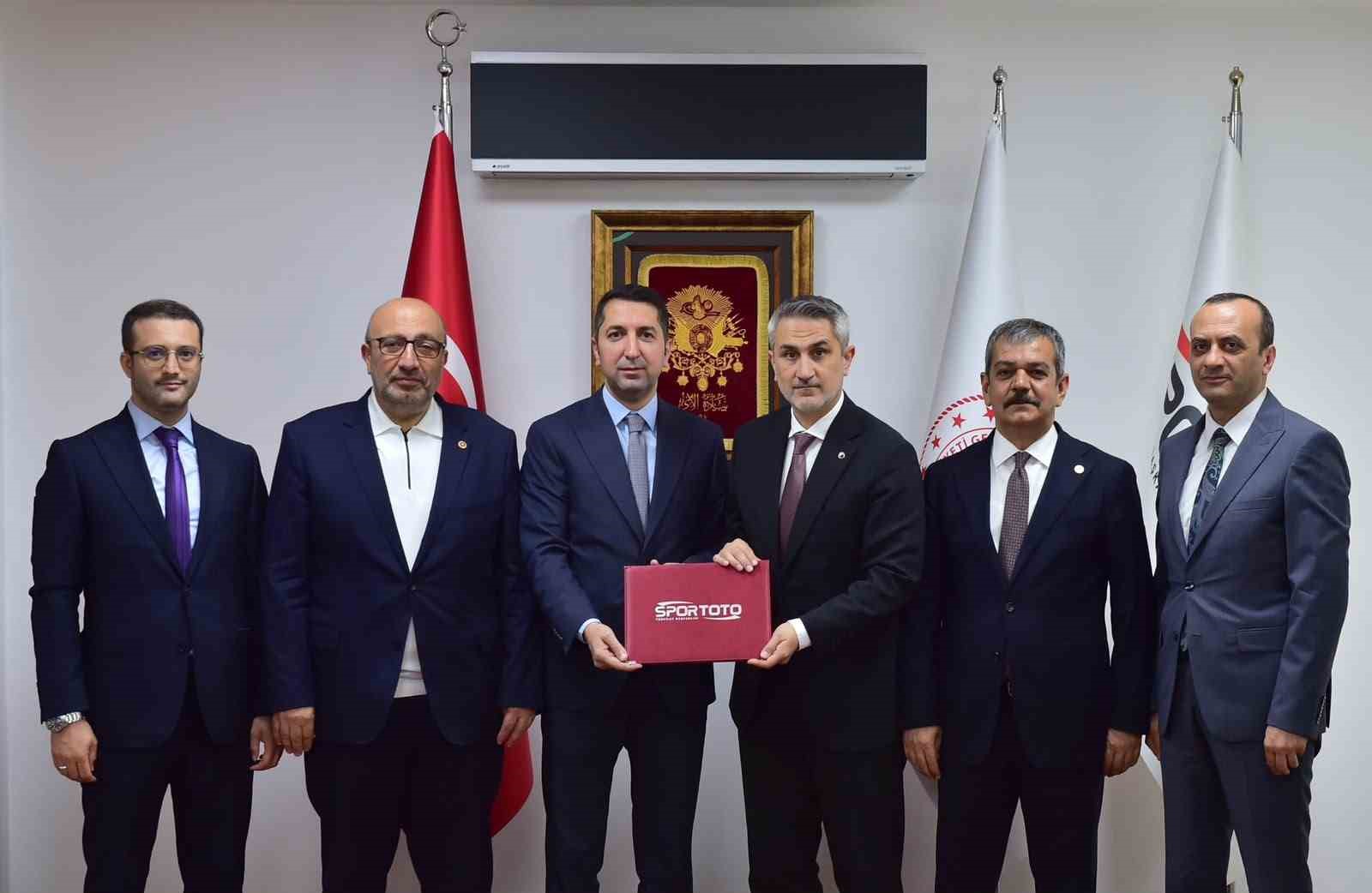 elazig-a-10-yeni-spor-sahasi
