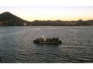 Bodrum’da 48 Göçmen Su Alan Tekneden Kurtarıldı