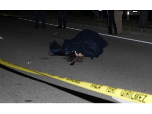 Fethiye’de Park Halindeki Kamyona Çarpan Motosiklet Sürücüsü Öldü