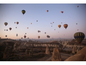 Kapadokya’da Sıcak Hava Balon Turları 2 Gün Boyunca İptal Edildi