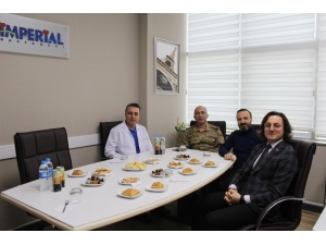 Trabzon İl Jandarma Komutanı Tuğgeneral Demir’den Özel İmperial Hastanesi Yönetimine Ziyaret