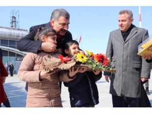 Sağlık Bakanı Koca Ağrı’da