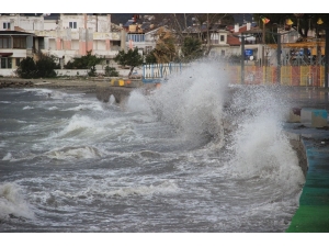 Lodos Kuzey Ege’de Etkili Oluyor