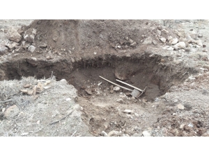 Kaçak Kazı Yaparken Suçüstü Yakalandılar