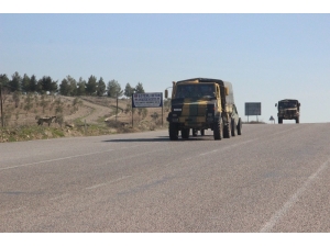 Suriye Sınırına Askeri Sevkıyat