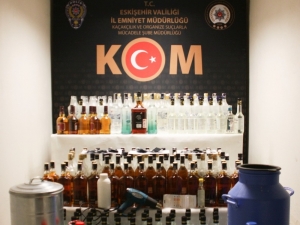 Eskişehir Emniyetinden Kaçak Ve Sahte İçki Operasyonu