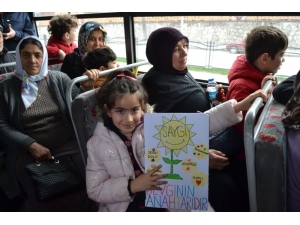 Miniklerden Alkışlanacak Hareket