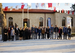 Taş Mektep 100 Yıl Sonra Yeniden Eğitime Başlıyor