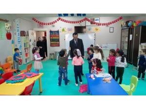 Vali Aktaş, Kur’an Kursunu Ziyaret Etti