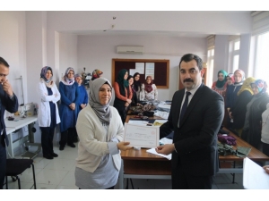 Kadınlara Özel Elbise Dikimi Eğitimi Aldılar