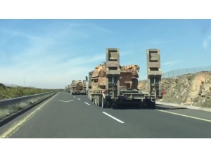 İdlib Sınırına Çok Sayıda Tank Sevkıyatı Yapıldı