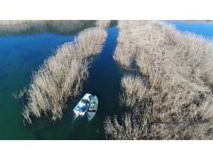 Beyşehir Gölü’nde ‘Şok’la Yasa Dışı Balık Avcılığına Droneli Takip