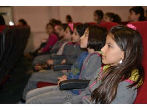 Öğrencilere Çevre Ve Geri Dönüşüm Eğitimi