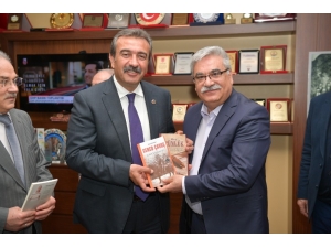 Çetin: "Yazar Ve Şairlerimizin Destekçisi Olacağız"