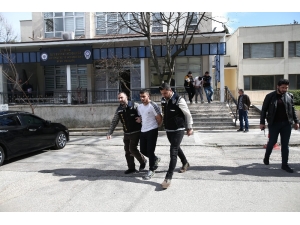 Çarşaflı Soyguncular Yakalandı