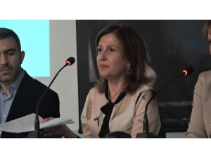 Prof. Dr. Asuman Birinci’den "Korona" Uyarısı: "Panik Havasına Yer Vermeyin"