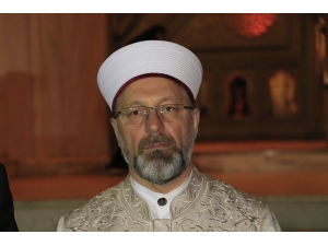 Diyanet İşleri Başkanı Erbaş: “İkinci Duyuruya Kadar Umre Talepleri Alınmayacak”