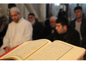 Elazığ’da Regaip Kandili Coşkusu