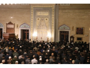 Regaip Kandili’nde Abdülhamit Han Cami Doldu Taştı