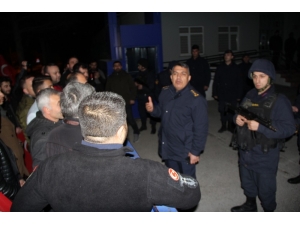 Çorum’da Vatandaşlar Destek İçin Jandarmaya Yürüdü