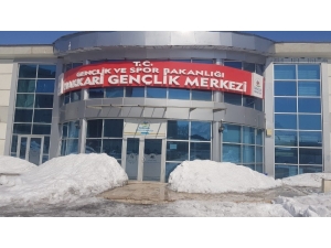 Başkale’deki Depremzedeler İçin Yardım Kampanyası