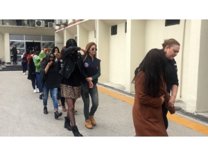 Dolandırıcıların Notları Şaşırttı: "Çok Mal, İptal Dolandırıcı Olduğumuzu Anladı"