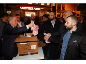 İlkadım Belediyesinden Vatandaşlara Kandil Simidi