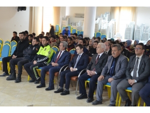 Günyüzü’nde "Asımın Nesli" Tiyatro Gösterisi Büyük Beğeni Aldı.