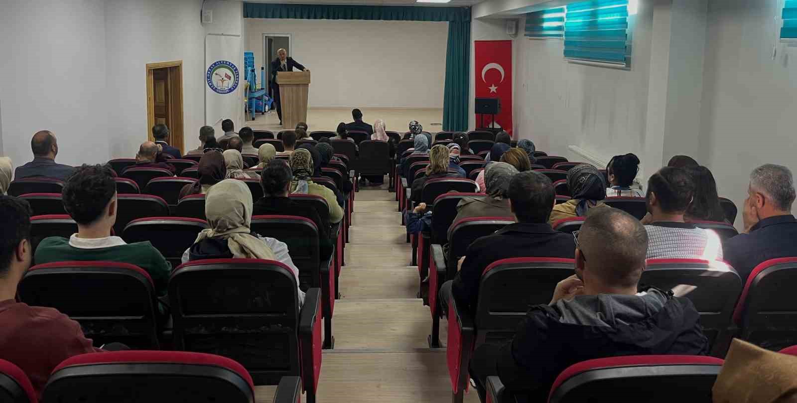 aydintepe-de-yeni-egitim-yili-oncesi-zumre-toplantisi-yapildi