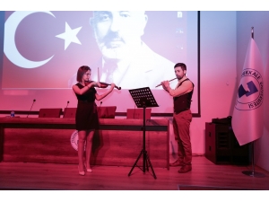 ’Mehmet Akif Ersoy’un Fikir Dünyası’