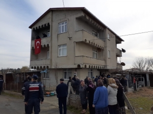 İdlib’de Şehit Olan Uzman Onbaşı Nihat Kara’nın Ailesine Haber Verildi