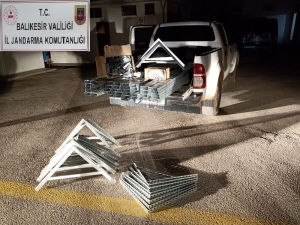 Hırsızlık Zanlıları Jandarmadan Kaçamadı