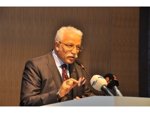 Rektör Zorlu: "Erbakan Hoca Hiçbir Zaman Statükonun Adamı Olmamıştır"