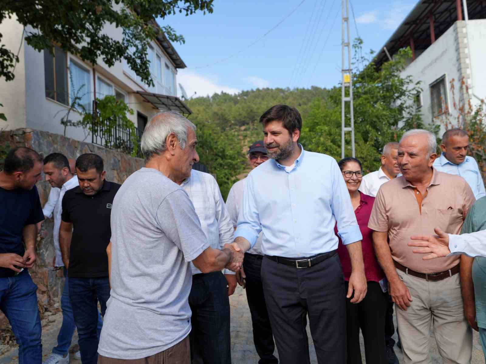 tarsus-ta-kirsal-mahalle-yollarina-bakim-ve-yenileme-calismasi