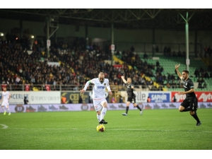 Süper Lig: Alanyaspor: 1 - Beşiktaş: 0 (İlk Yarı)