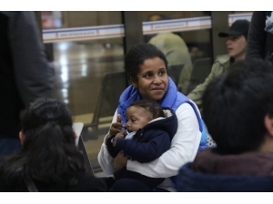 Avrupa Hayali Kuran Mülteciler Denizli Otogarında Yoğunluk Oluşturdu