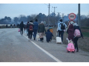 Akın Akın Gelmeye Devam Ediyorlar