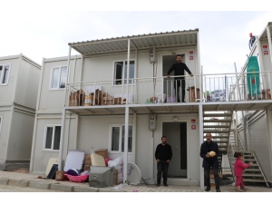 Deprem Bölgesinde İkinci Konteyner Kente Aileler Yerleşmeye Başladı