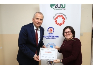 Sivil Toplum Akademisinin İlk Mezunları Sertifikalarını Başkan Zolan’dan Aldı