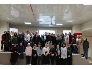 Türgev’de Konferans