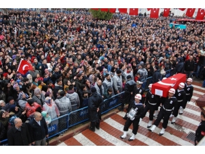 Silifkeli Şehit Uzman Çavuş, Yağmur Altında Son Yolculuğuna Uğurladı