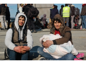 Göçmenler Yaşadıkları Zorlu Yolculuğu Anlattı