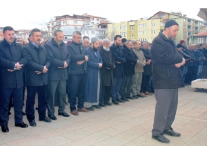 Kırıkkale’de İdlib Şehitleri İçin Gıyabi Cenaze Namazı Kılındı