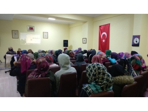 Öğrenci Yurtlarında Şehitler İçin Mevlit Okundu